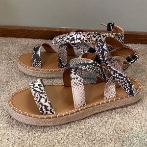 Women’s snake print strappy sandal